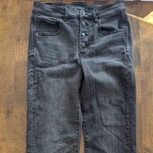 American Eagle Raw Hem Kick Crop Jeans